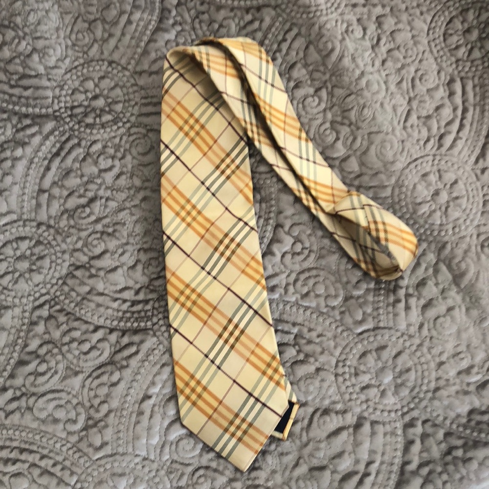Classic Burberry pattern tie